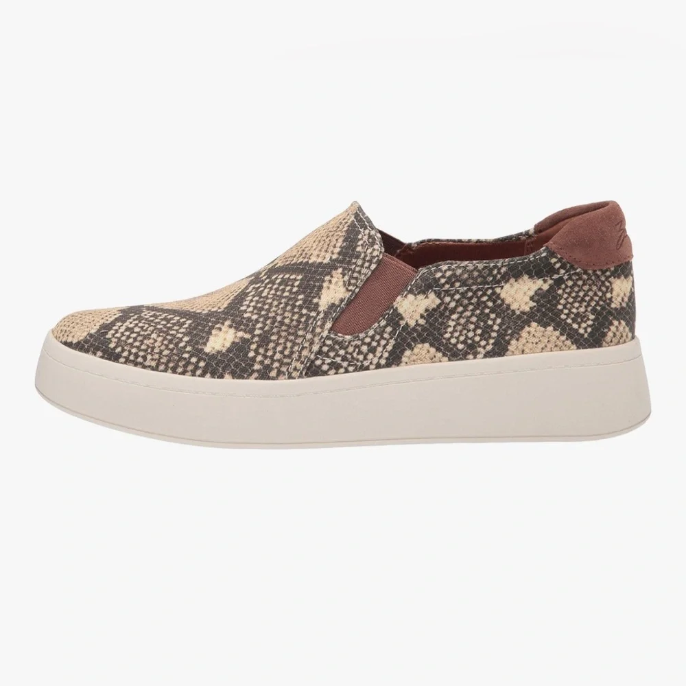 Zodiac Jasmine Snake Print Slip-On Sneakers - Brown and Cream size 6.5 NWOT..